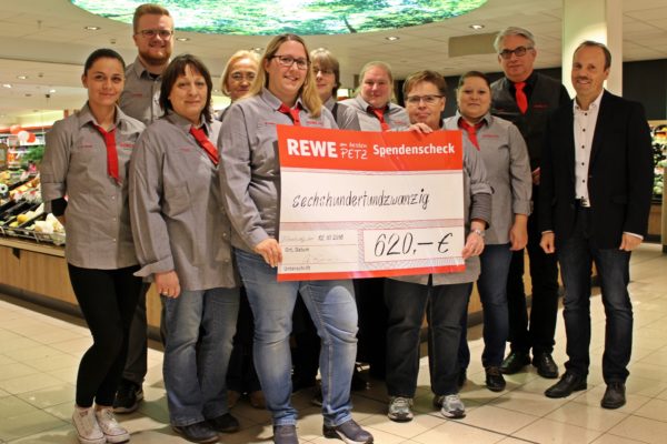 Rewe; Petz; Spende; Kuchen